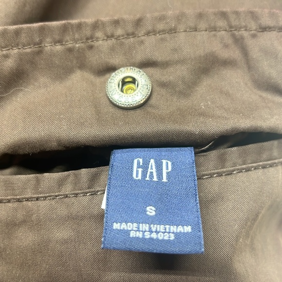 Gap Vest, women’s small, brown, faux fur, zipper, snap pockets, reversible - Picture 5 of 6